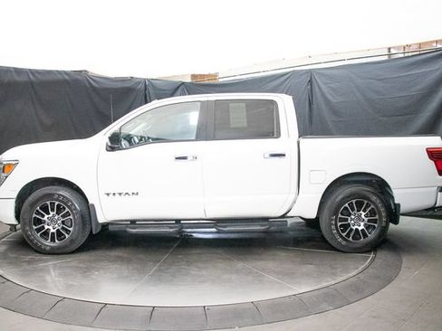 Used 2021 Nissan Titan SV w/ Accessory Utility Package AWD/4WD image 10