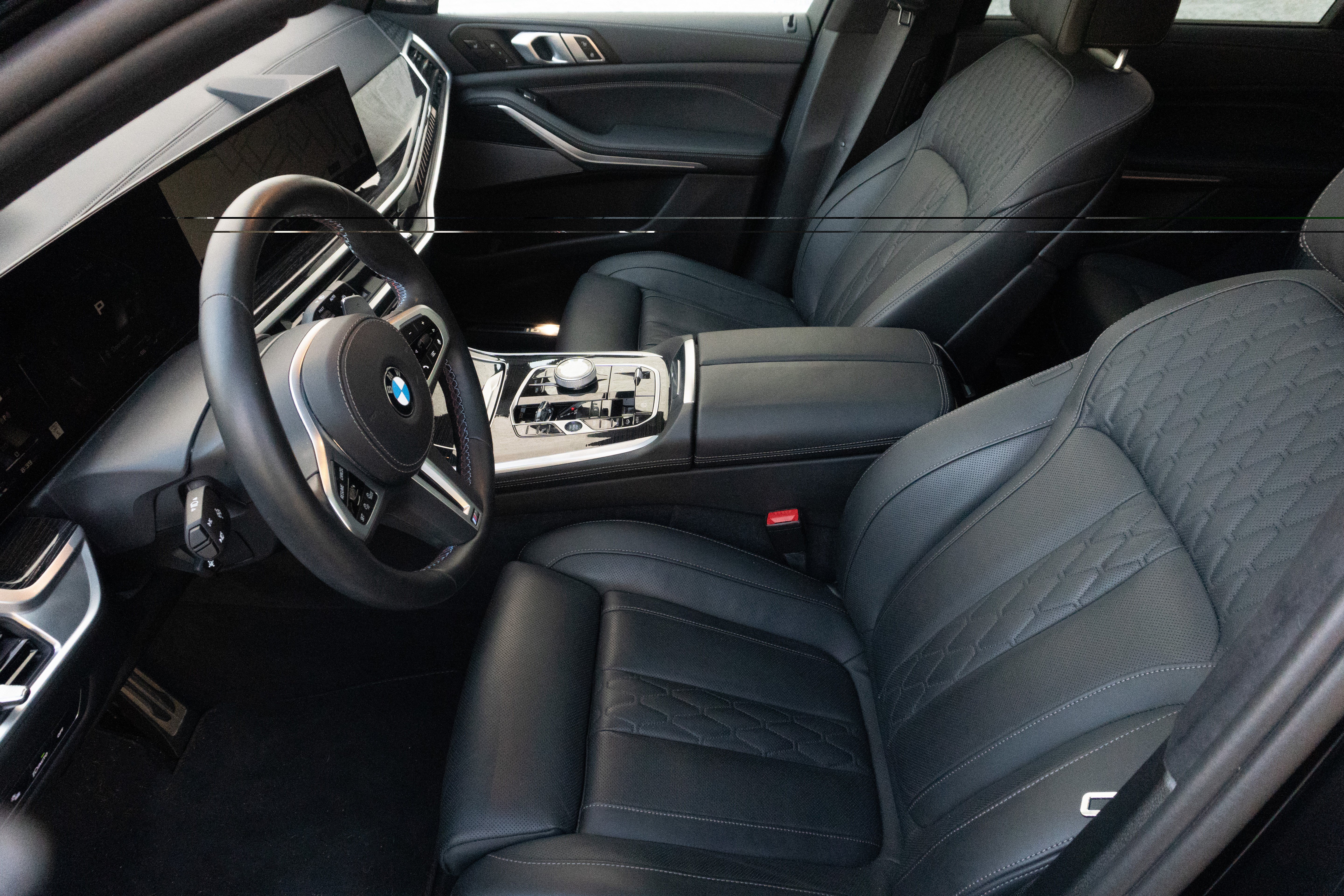 Certified 2025 BMW X7 M60i AWD/4WD image 13