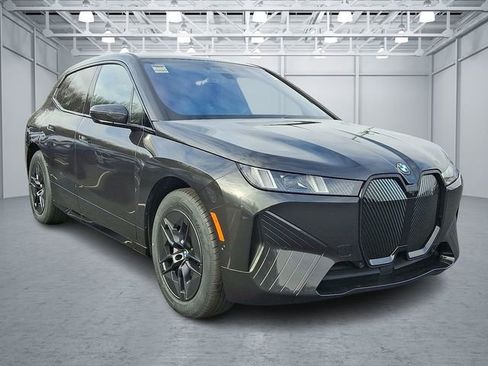 New 2026 BMW iX xDrive60 image 2