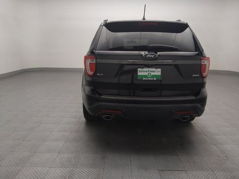 Used 2018 Ford Explorer XLT w/ Equipment Group 202A AWD/4WD image 6