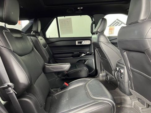Used 2022 Ford Explorer ST w/ Equipment Group 401A image 10