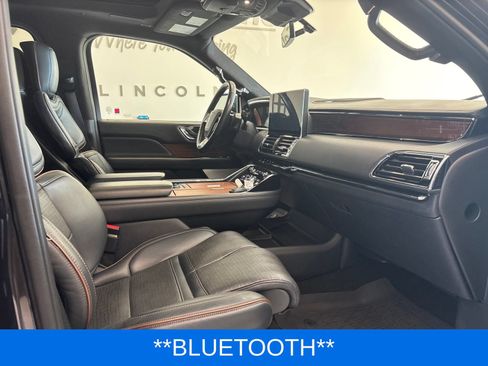 Certified 2022 Lincoln Navigator Black Label AWD/4WD image 8