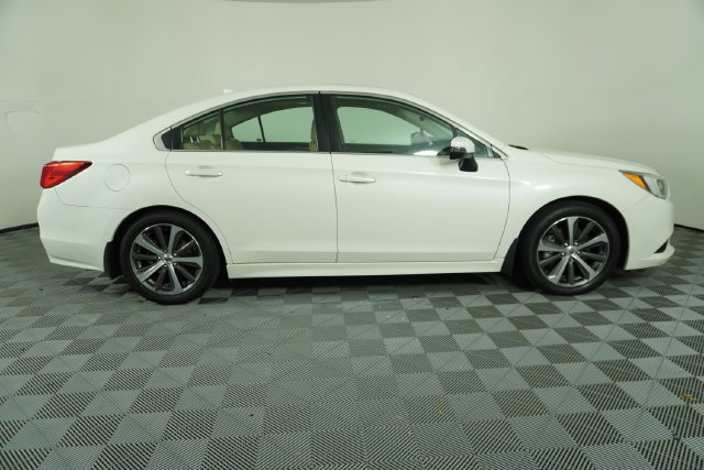 Used 2017 Subaru Legacy 3.6R Limited AWD/4WD image 8