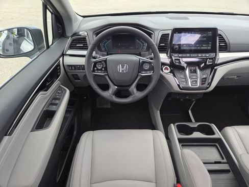 Used 2024 Honda Odyssey Touring image 28