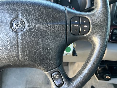 Used 2005 Buick Le Sabre Limited w/ Gran Touring Package image 19