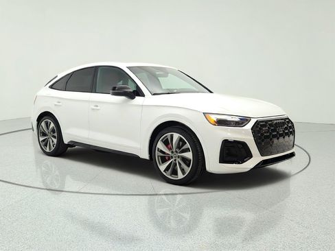 Used 2023 Audi SQ5 Premium Plus w/ Premium Plus Package AWD/4WD image 3