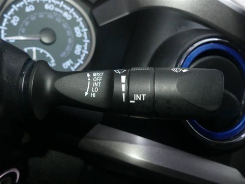 Used 2020 Toyota Tacoma SR5 w/ Blackout Package AWD/4WD image 33