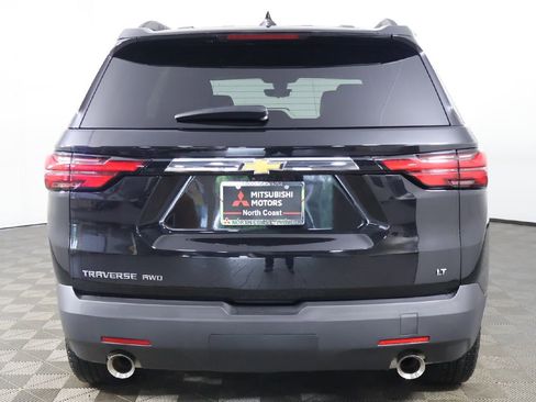 Used 2023 Chevrolet Traverse LT w/ Rear Camera Mirror Package AWD/4WD image 13