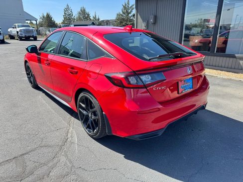 Used 2024 Honda Civic Sport image 3