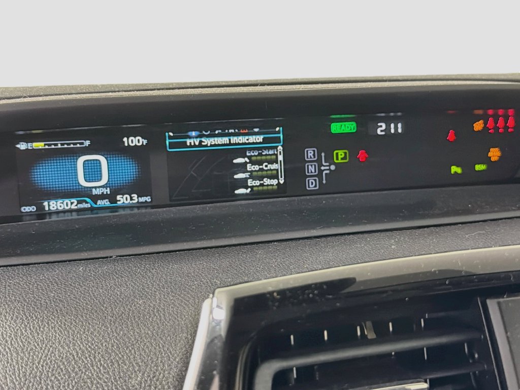 Used 2022 Toyota Prius LE FWD image 16