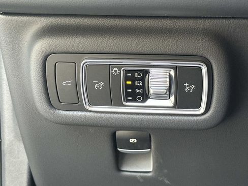 New 2026 Lincoln Nautilus Premier w/ Equipment Group 102A image 32