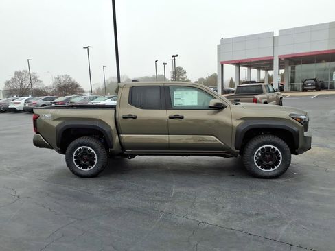 New 2026 Toyota Tacoma TRD Off-Road image 2