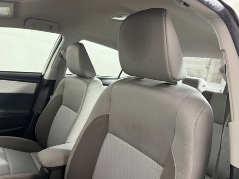 Used 2019 Toyota Corolla LE image 21