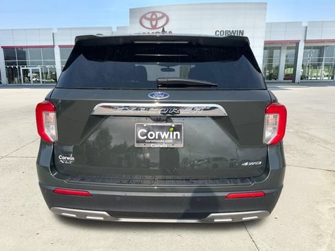 Used 2023 Ford Explorer XLT w/ Equipment Group 202A AWD/4WD image 4