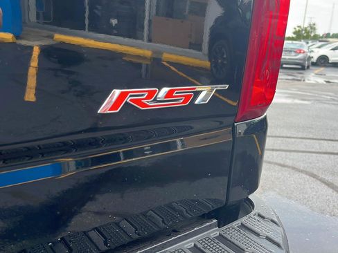 Used 2025 Chevrolet Silverado 1500 RST AWD/4WD image 5