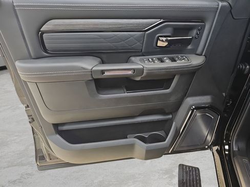 New 2026 RAM 3500 Limited image 10