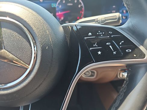 Used 2024 Mercedes-Benz GLE 350 4MATIC image 18