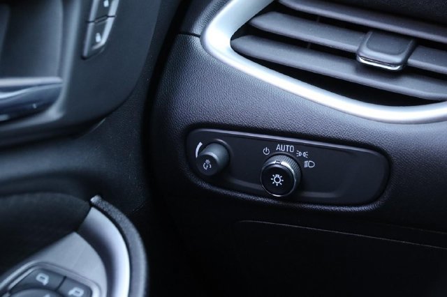 Used 2022 Chevrolet Malibu RS FWD image 20