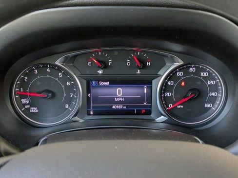 Used 2024 GMC Terrain SLE image 23