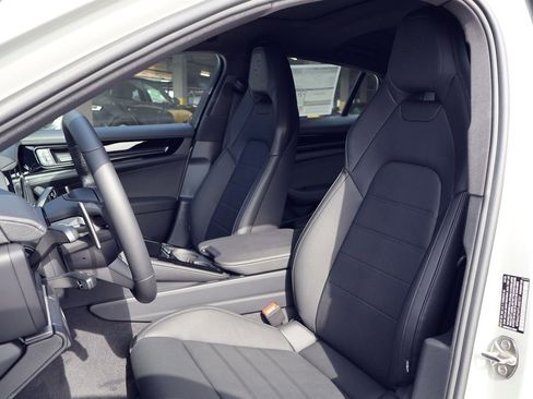 New 2026 Porsche Panamera image 5