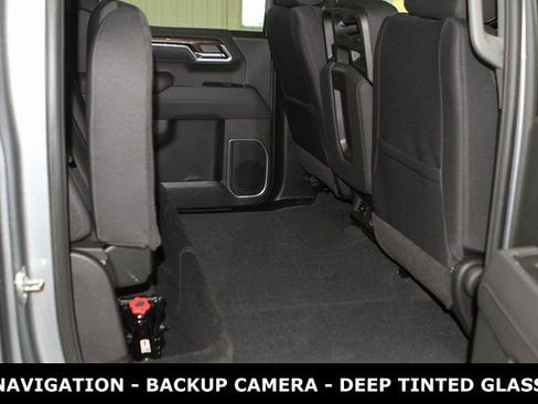 New 2025 GMC Sierra 1500 Elevation image 27