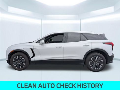 Used 2024 Chevrolet Blazer EV LT AWD/4WD image 2