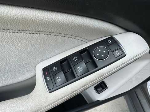 Used 2018 Mercedes-Benz GLA 250 4MATIC image 21