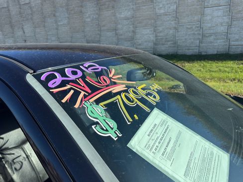 Used 2012 Chrysler 200 Limited image 4