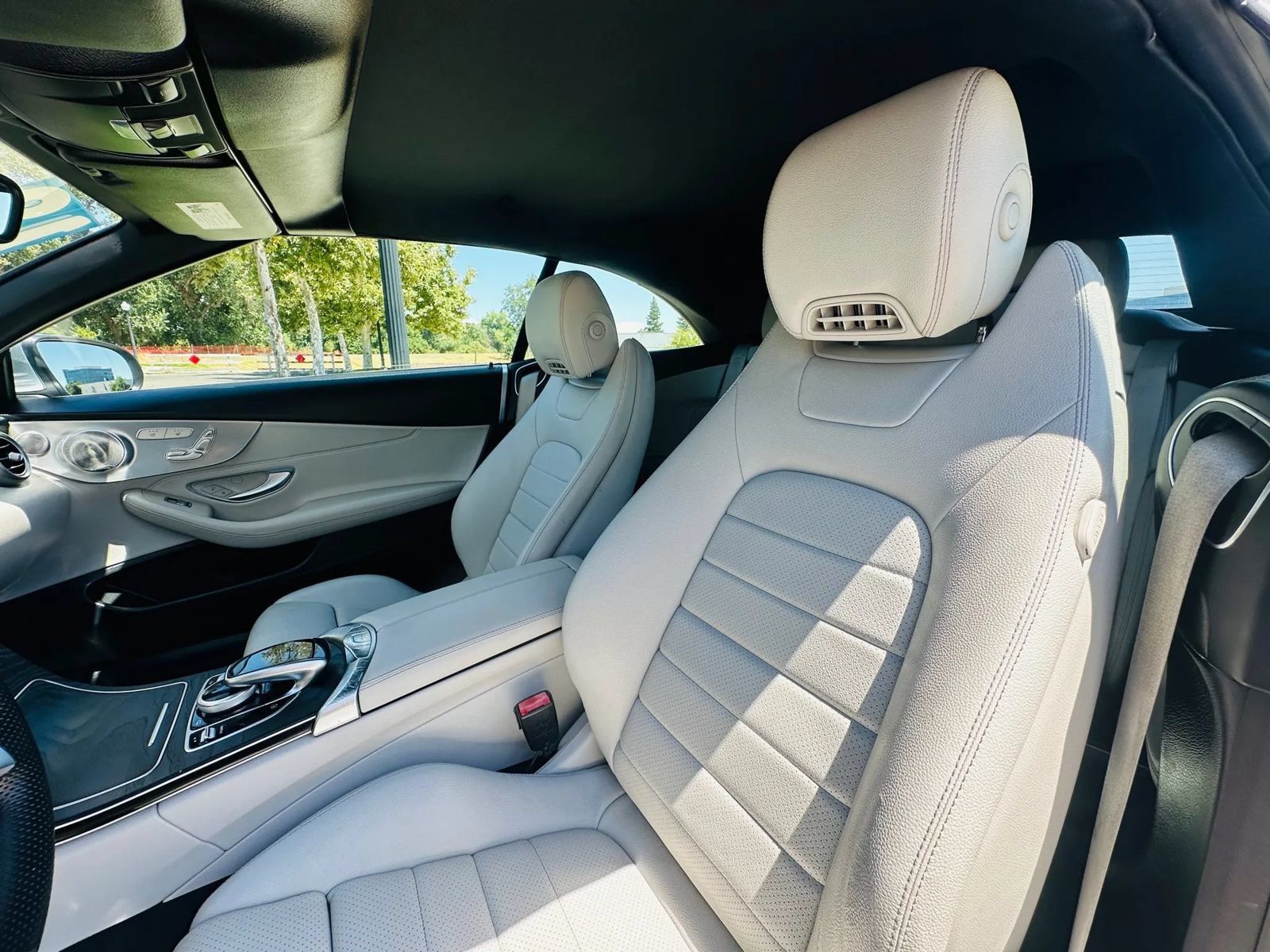Used 2018 Mercedes-Benz C 300 Cabriolet image 11