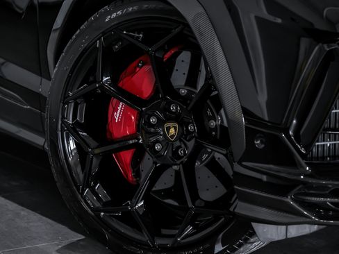 Used 2023 Lamborghini Urus Performante image 3