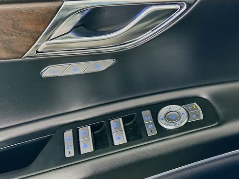 Used 2024 Genesis GV80 2.5T image 15