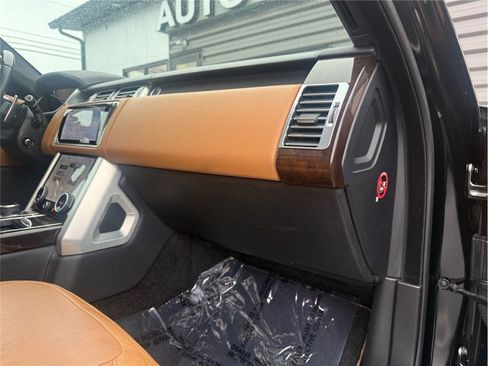 Used 2019 Land Rover Range Rover Autobiography image 35