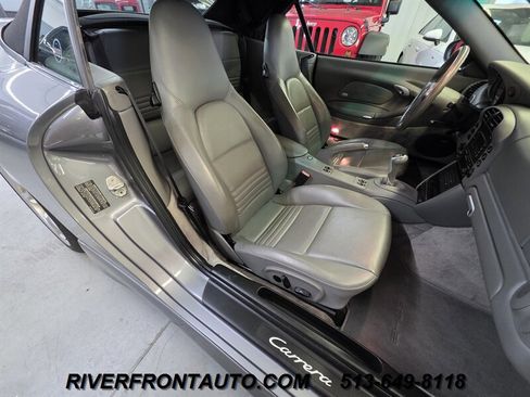 Used 2004 Porsche 911 Carrera image 10