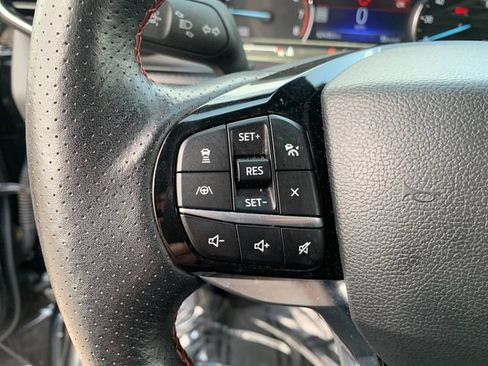 Used 2023 Ford Explorer ST-Line AWD/4WD image 28