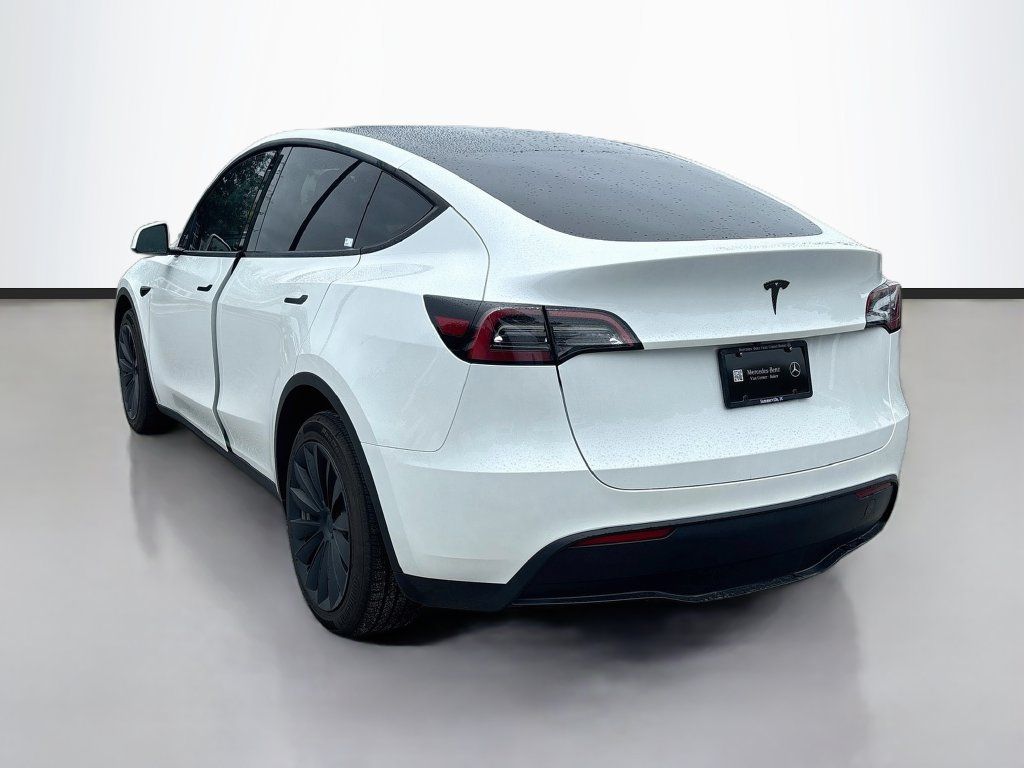 Used 2023 Tesla Model Y Long Range AWD/4WD image 5