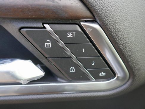 New 2026 GMC Sierra 1500 SLT w/ SLT Premium Plus Package image 18