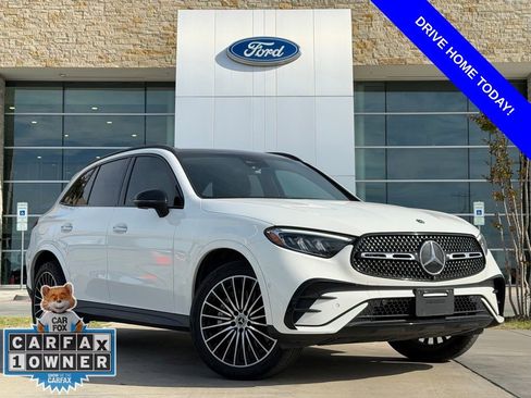 Used 2024 Mercedes-Benz GLC 300 4MATIC image 1