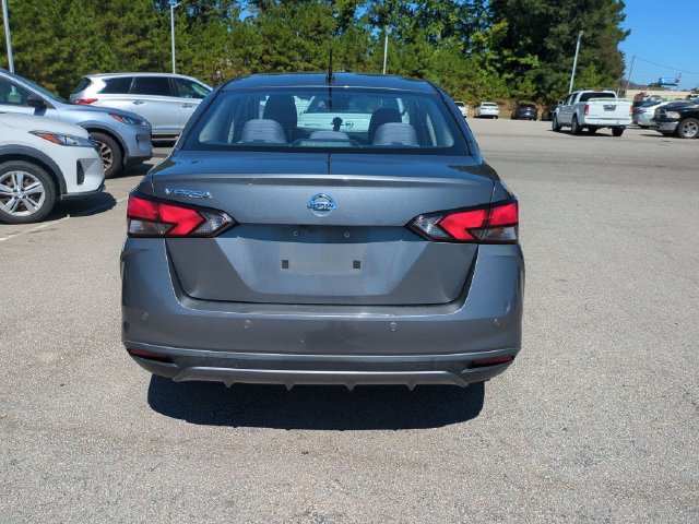 Used 2021 Nissan Versa S FWD image 4