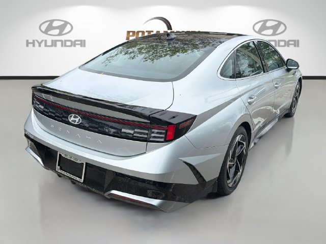 Used 2024 Hyundai Sonata SEL w/ Convenience Package FWD image 5