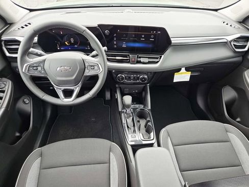 New 2026 Chevrolet TrailBlazer LT w/ Convenience Package FWD image 6