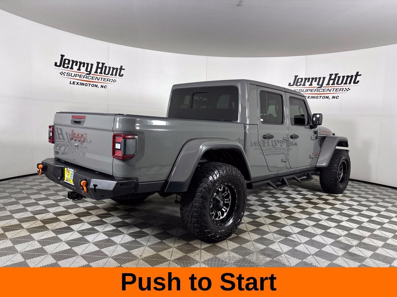 Used 2020 Jeep Gladiator Mojave AWD/4WD image 5