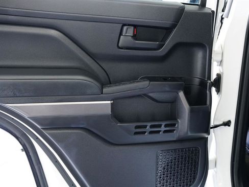 Used 2025 Toyota 4Runner SR5 image 24