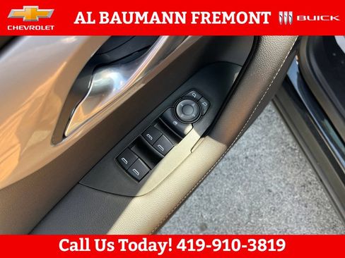 Used 2024 Chevrolet Blazer LT w/ Convenience Package FWD image 11