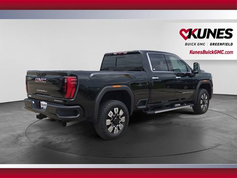 New 2026 GMC Sierra 2500 Denali w/ Denali Reserve Package AWD/4WD image 8
