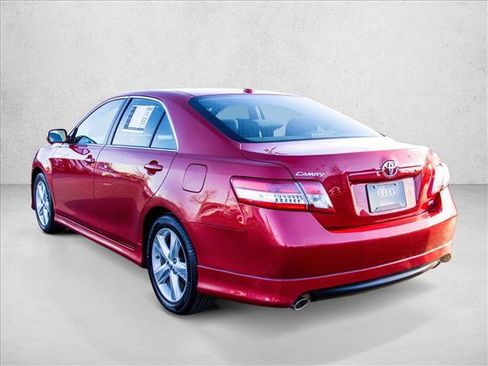 Used 2011 Toyota Camry SE image 7