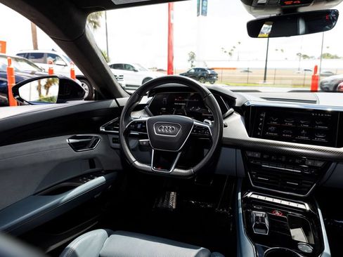 Used 2022 Audi RS e-tron GT w/ Carbon Performance Package AWD/4WD image 10
