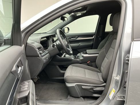 Certified 2026 GMC Terrain Elevation AWD/4WD image 3
