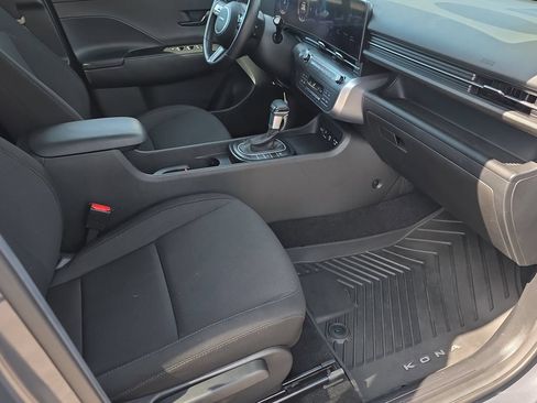 Certified 2024 Hyundai Kona SEL FWD image 33