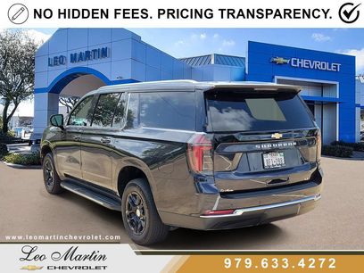 Used 2025 Chevrolet Suburban LT