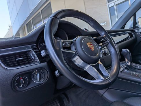 Used 2016 Porsche Macan S AWD/4WD image 9